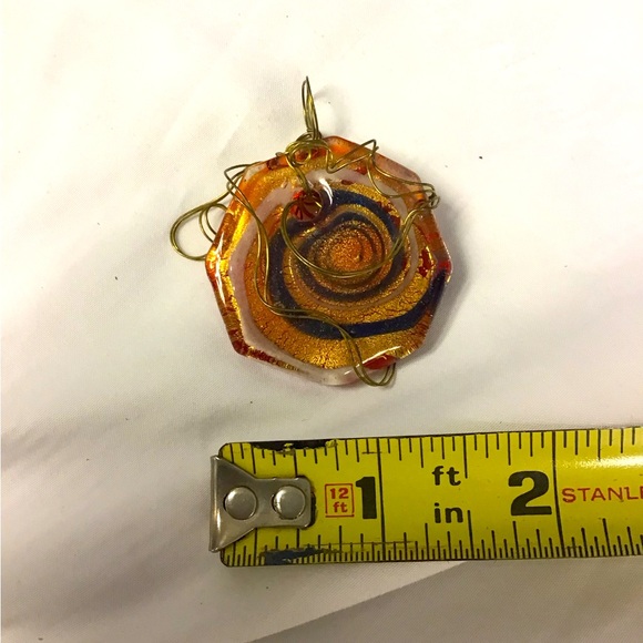 More art glass. This piece is without a pin for brooch. Brass wiring. - Picture 1 of 11